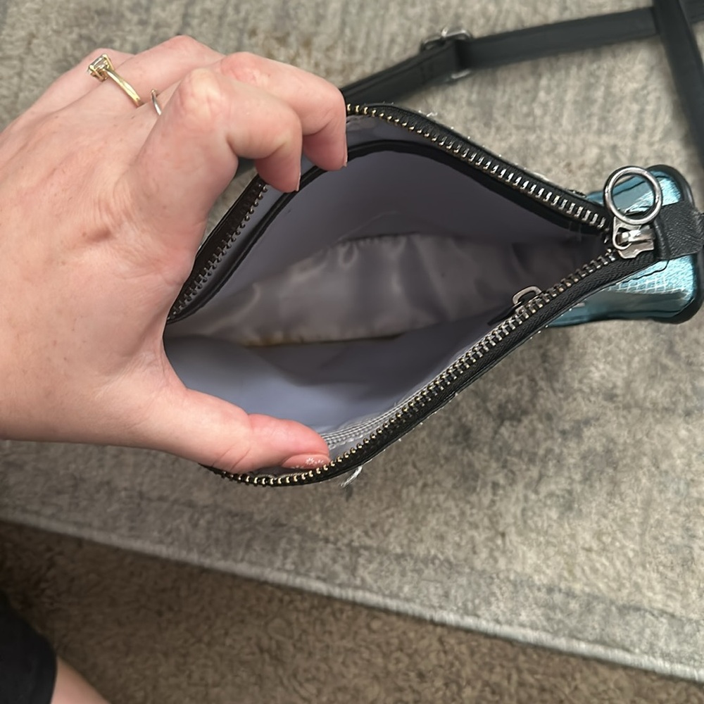 Rareform Rae Purse with Wallet - Picture 6 of 7